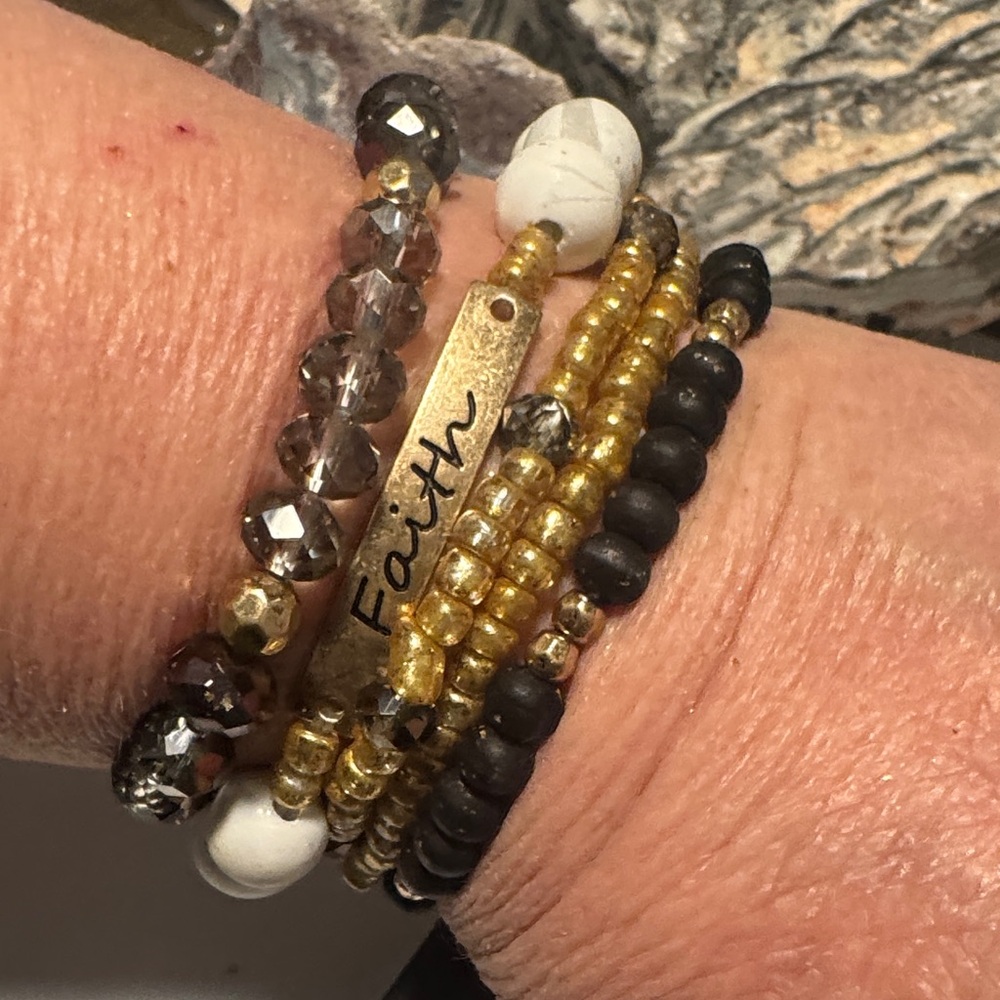 6/$25 - Pomina Gold & Black 'Faith' Beaded Stretch Bracelet Stack -(BJ111) - Picture 3 of 5